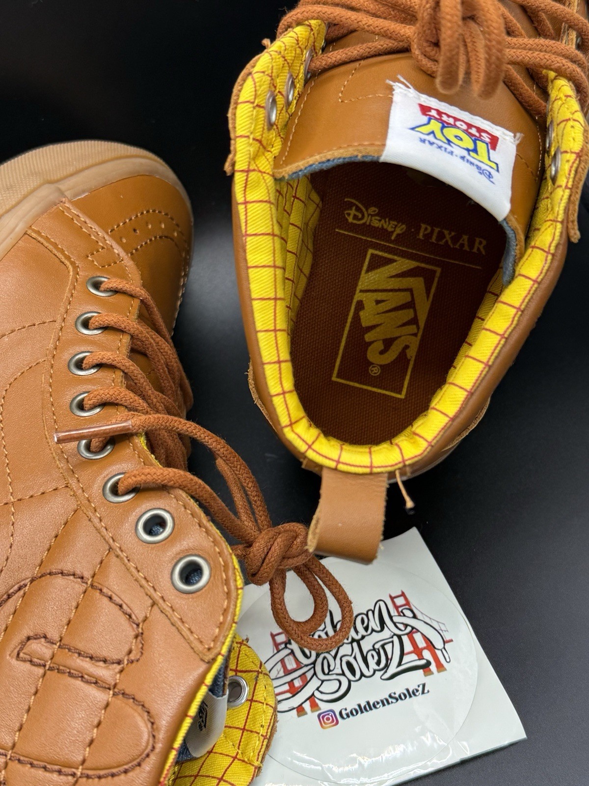 Mens Size 8 / Womens 9.5 - Vans X Toy Story -  Woody - Sk8-Hi - Rare Sold Out! image 7
