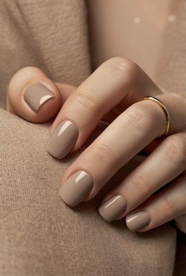 MouyouGlow Press on Nails Kurz,Square Braun Herbst Farben Einfarbige Autumn