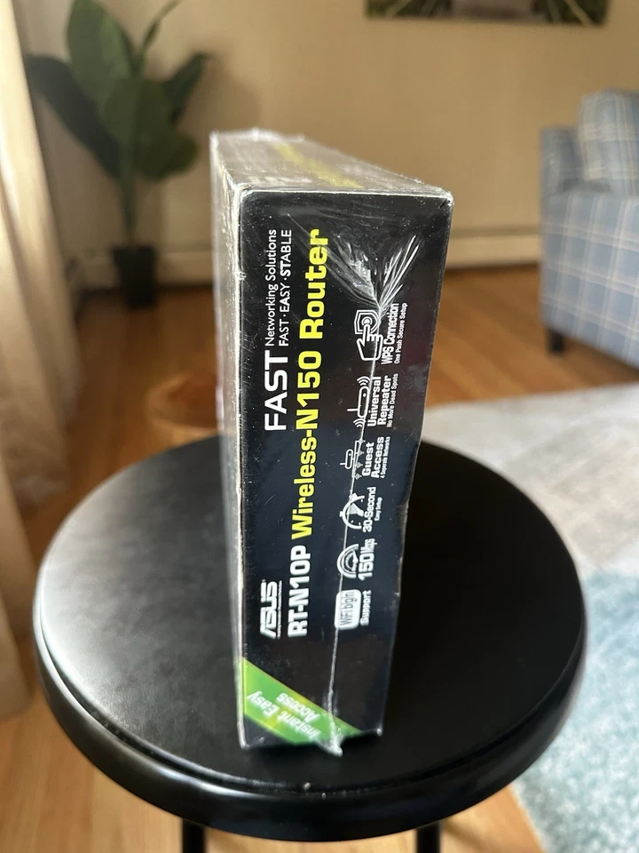 Router inalámbrico-N ASUS RT-N10+ 4 puertos con adaptador nuevo rápido - 150 Mbps Foto 3 de 4