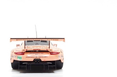 ixo 1:18 Porsche 911 RSR #92 Pink Pig - Winner LMGTE Pro - 24h Le