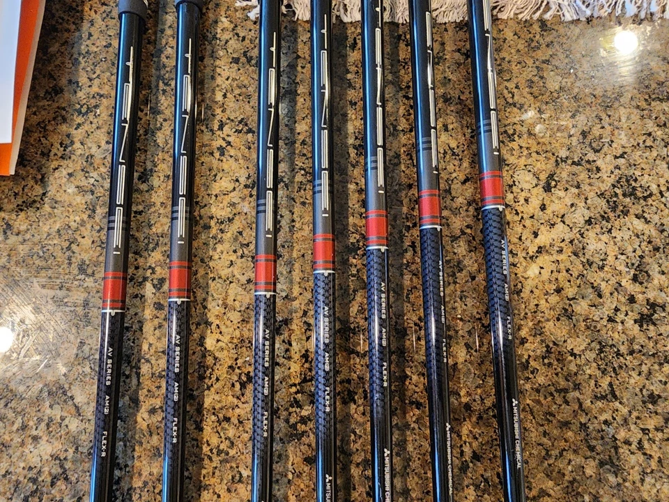 Графитовый набор айронов Titleist T300 2021 5-PW,48* Regular Flex для правшей Tensei - Изображение 4 из 4