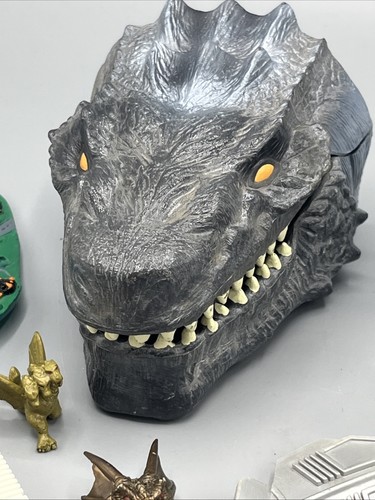Godzilla Trendmasters Micro World Battle TERROR TIMES SQUARE Playset INCOMPLETE1 - Picture 19 of 19