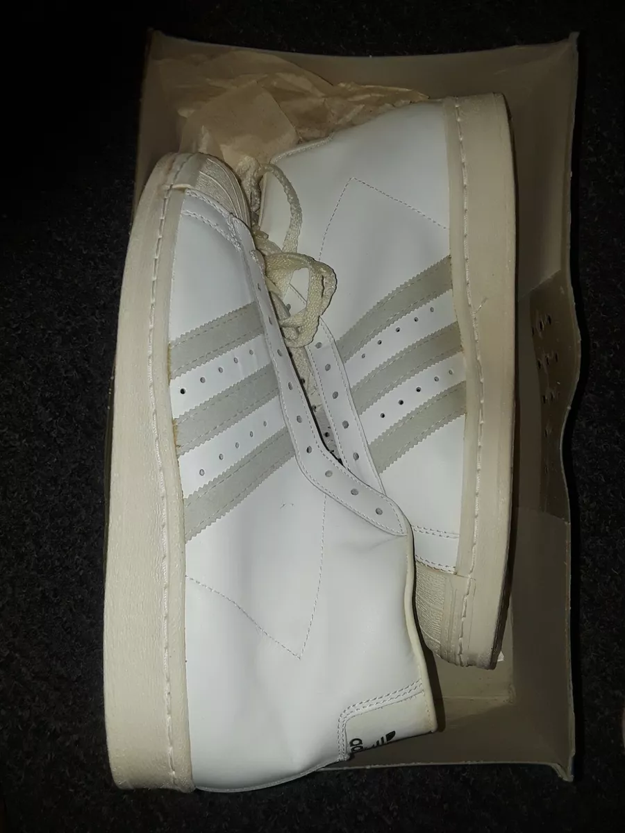 VTG ADIDAS PROMODEL ..MADE IN FRANCE...9.5UK..IN EXCELLENT MINT COND