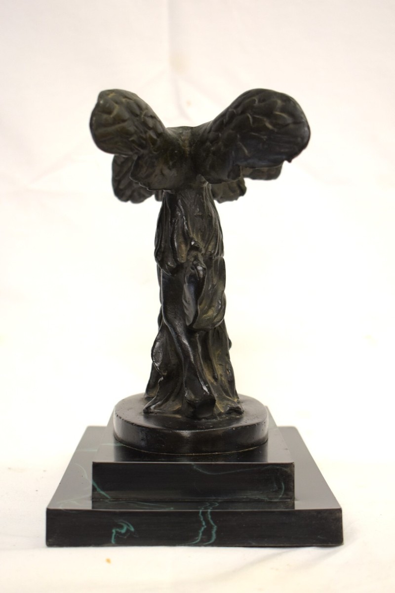 Dali The Two Nikes, Lilith, The Double Victory of Samothrace