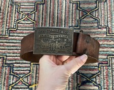 Vintage Levi's Size 30 Brown Cowhide Leather Brass Logo Rectangle Buckle Belt