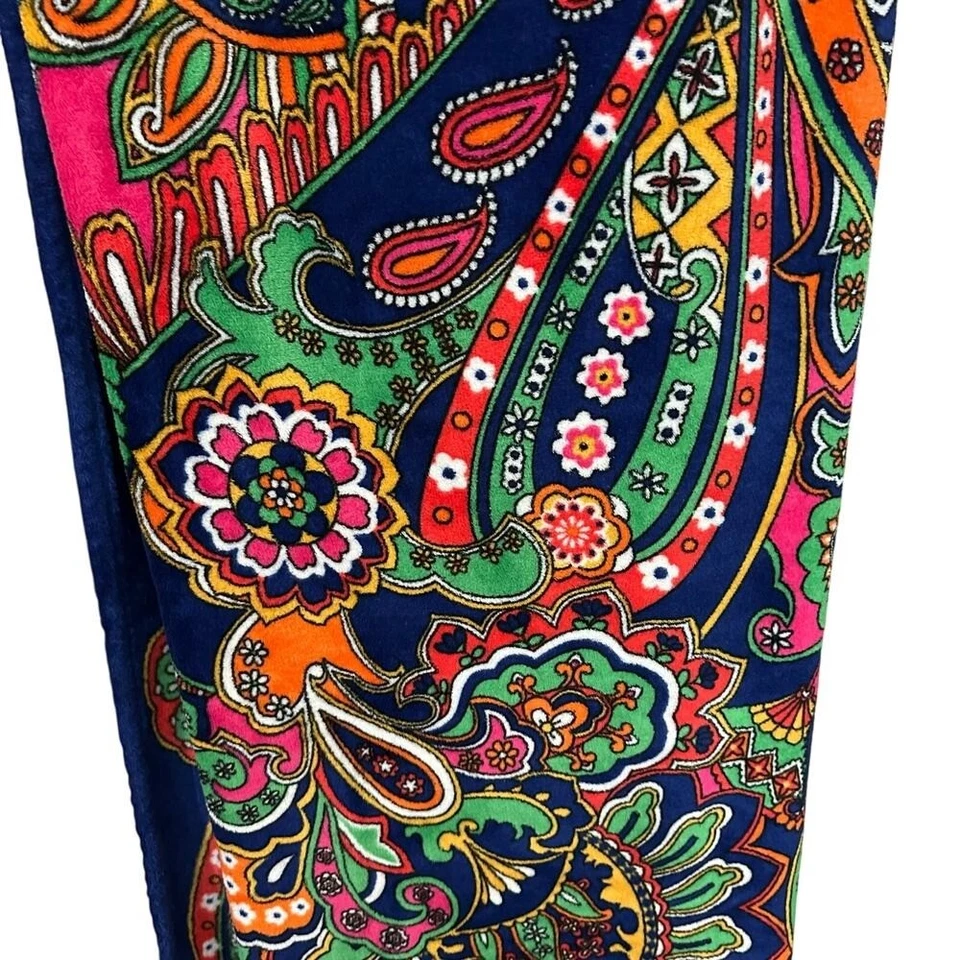 Флисовое одеяло Vera Bradley 80x50 яркое разноцветное мягкое с цветочным узором пейсли - Изображение 2 из 4