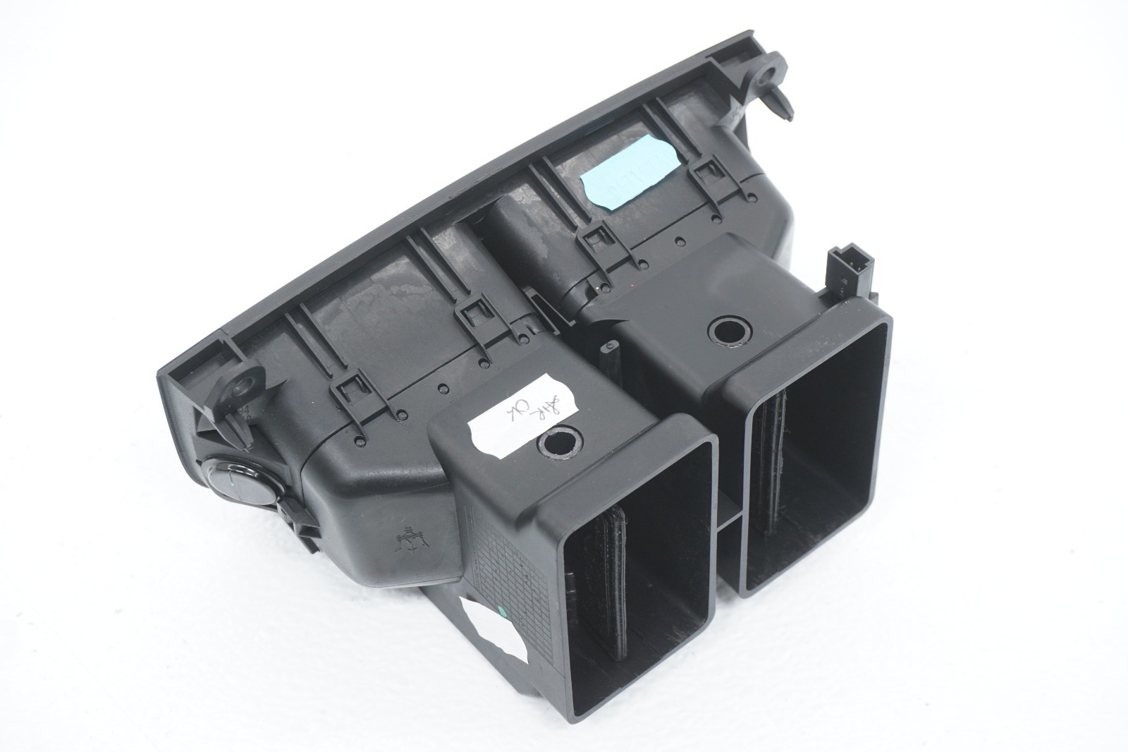 2014-2020 MASERATI GHIBLI OEM QUATTROPORTE REAR CENTER CONSOLE AC A / C AIR VENT