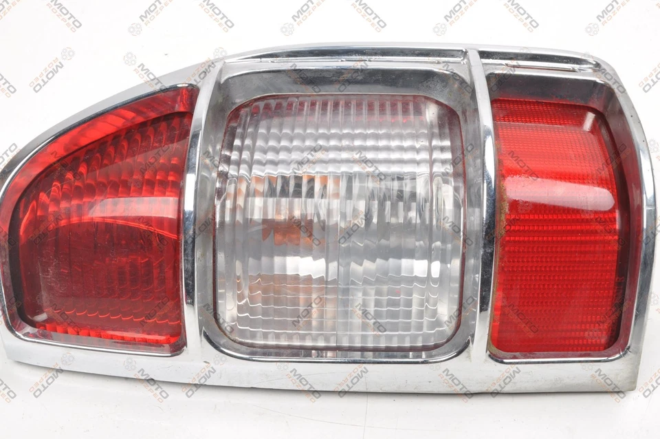 ISUZU D-MAX I Luz Trasera Derecha - Imagen 2 de 4