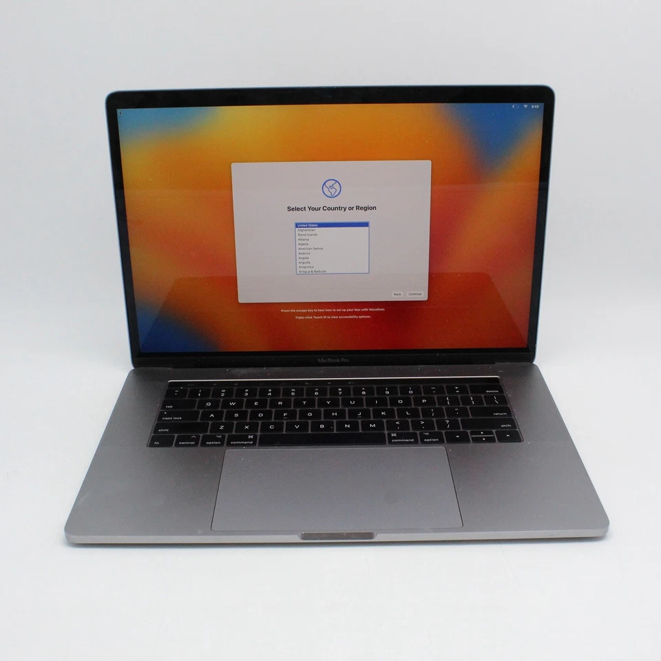 Apple MacBook Pro 2017 15.4" Intel i7-7820HQ 512GB SSD 16GB DDR3 Radeon Pro 560 - Image 2 of 4