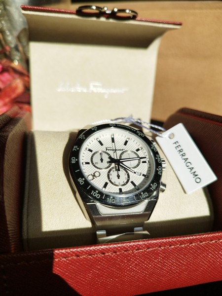 Reloj Ferragamo Slx