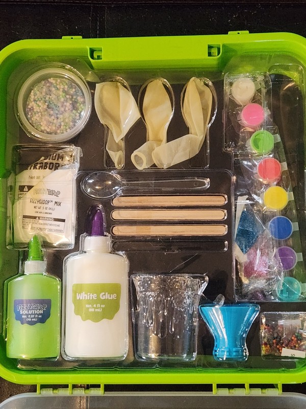 Ultimate Slimy Lab (SLIMYGLOOP, FIZZYGLOOP creations) - New/Open Box/Unused