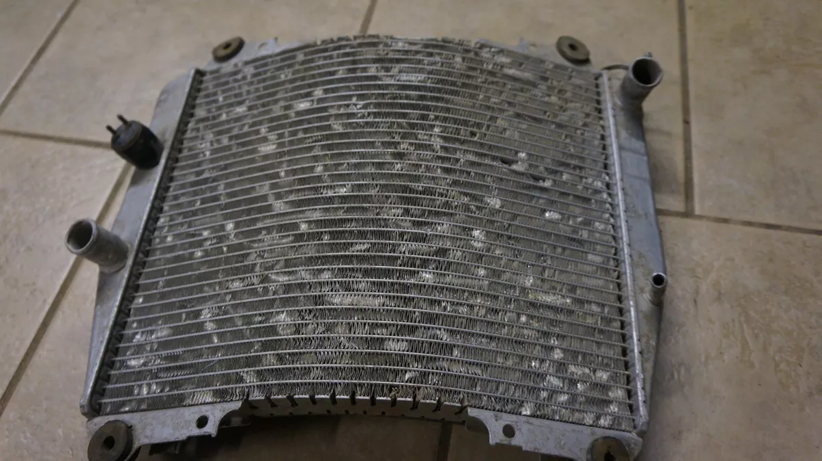 93 94 95 Kawasaki Ninja ZX7 ZX 7 R 50 ZX750 Radiator Cooling OEM 39060-1106 93 94 95 Kawasaki Ninja ZX7 ZX 7 R 50 ZX750 Radiator Cooling OEM 39060-1106