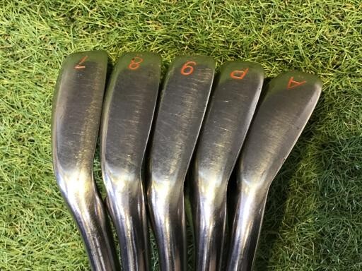 PRGR RED Titanium Face 2016 Irons #7-9,Pw,Aw(5Clubs)/RED