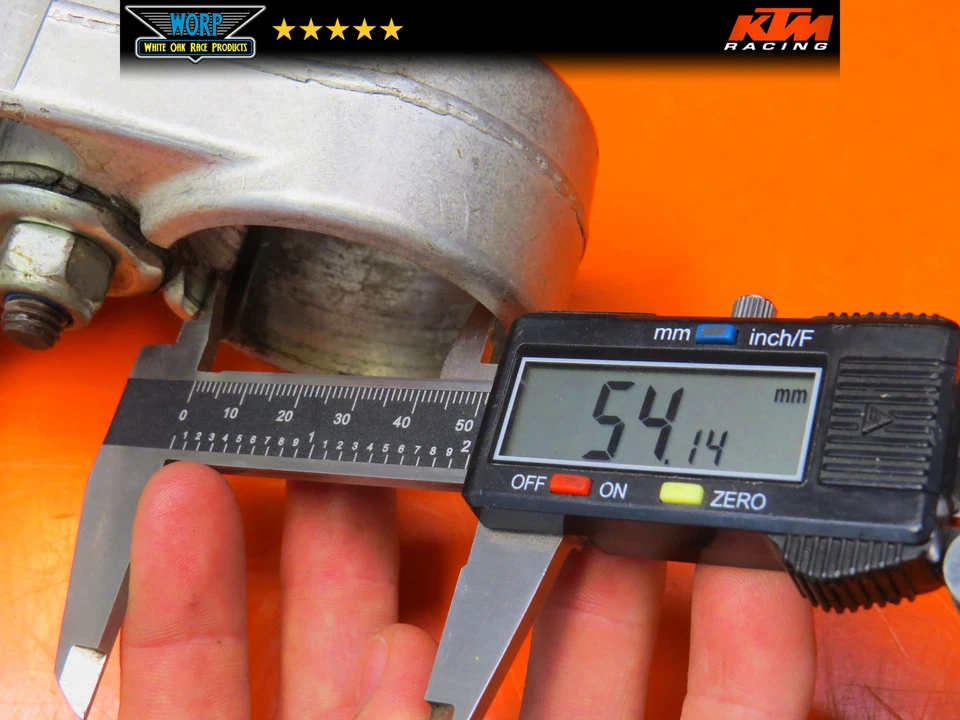 1994 KTM 440 EXC TRIPLE CLAMP FORK TREE STEERING STEM 58001032744 - Image 3 of 4