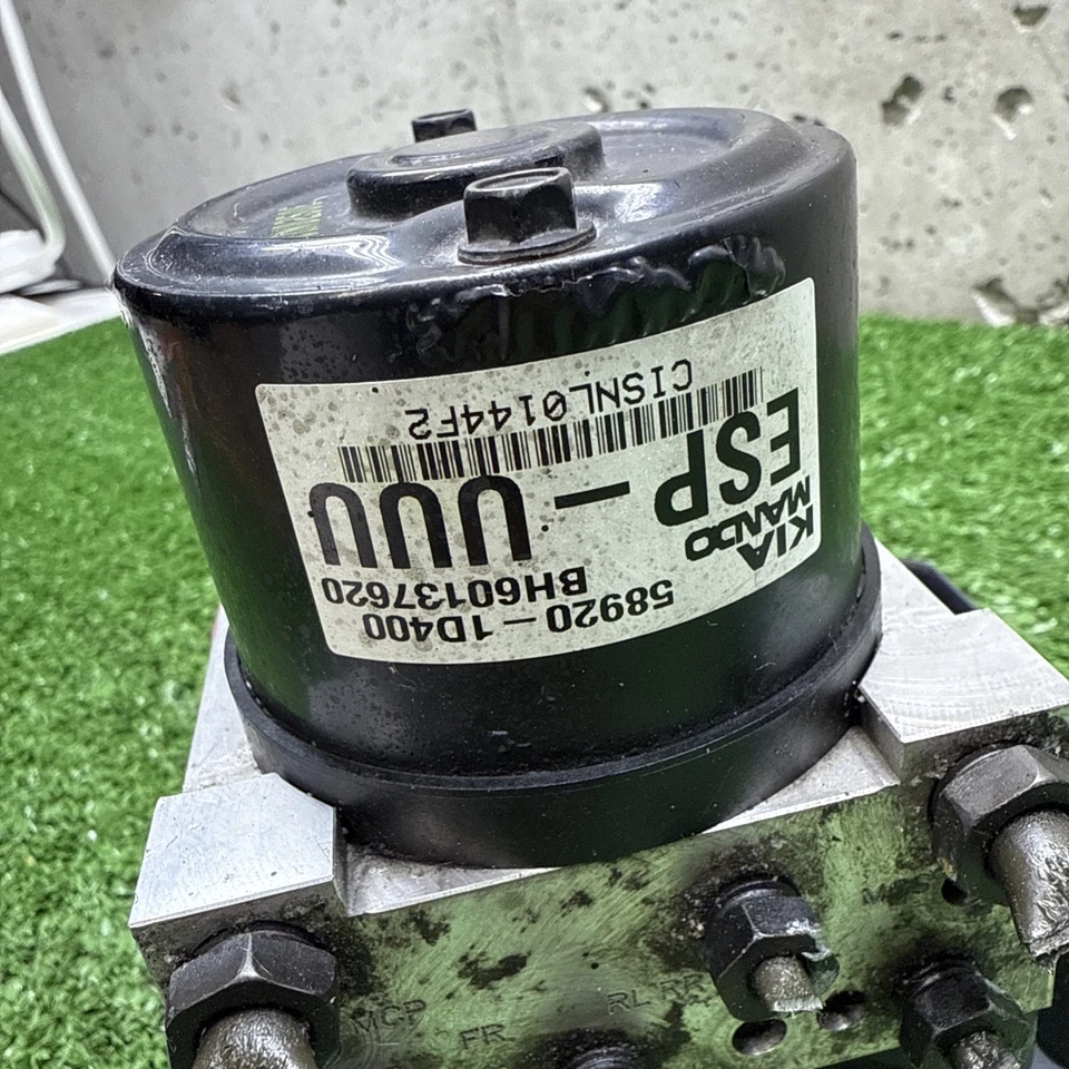 2007-2009 KIA Rondo ABS антиблокировочный тормоз насос модуль в сборе 58920-1D400 - Изображение 2 из 4