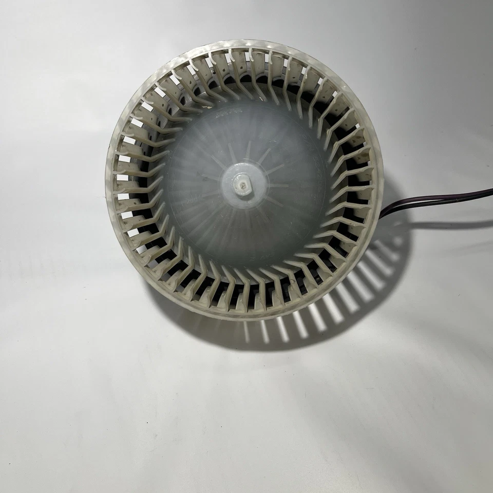 Motor soplador delantero de fábrica Cadillac Escalade 2007-2014 OEM Escalade GM  Foto 2 de 4