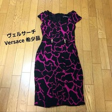 USED VERSACE SLEEVELESS DRESS IN BLACK AND PURPLE VERYGOOD