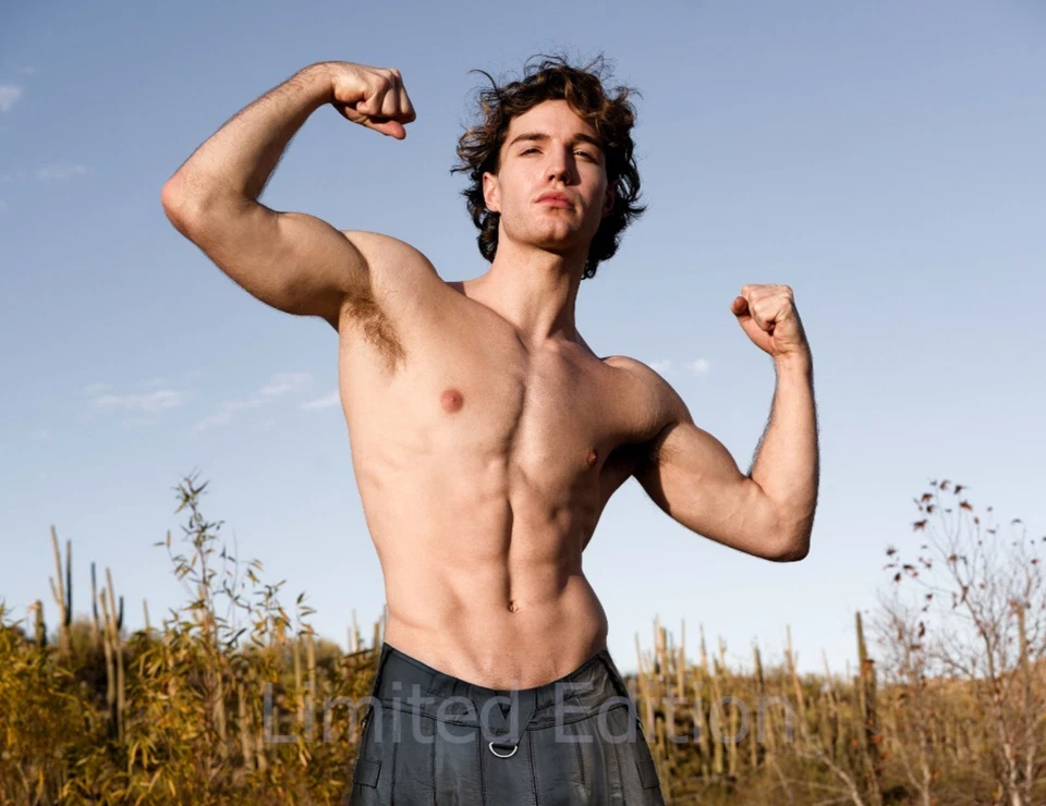 Hermoso retrato masculino físico interés gay foto edición limitada 13x19 2,24 Foto 2 de 2