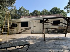 2009 cameo By Carriage 5th Wheel Camper