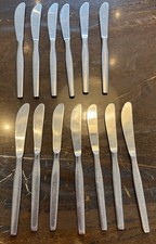13 Viners Profile Dinner Knives. Stainless Steel. Vintage. Used