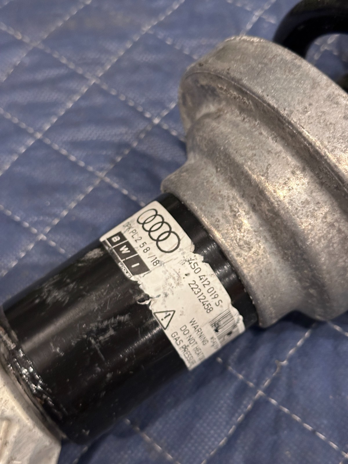 2017 2018 AUDI R8 PLUS FRONT RIGHT SUSPENSION SHOCK ABSORBER STRUT 4S0 412 019 S