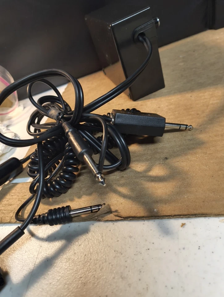 Intercomunicador portátil internacional Soft Comm para aviones aeroespaciales de aviación ATC-4 Foto 3 de 3