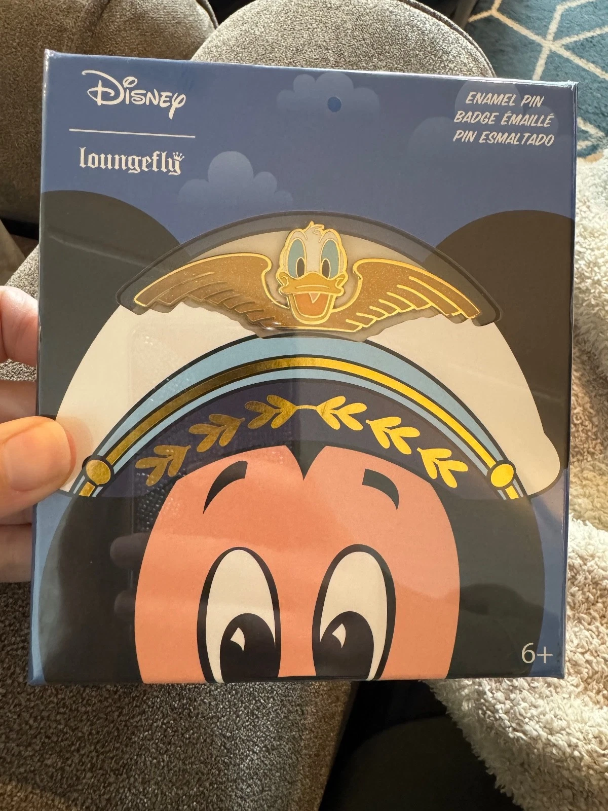 Disney Walt's Plane Donald Duck wings Loungefly enamel pin