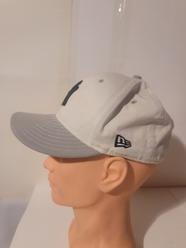 New Era 59FIFTY NY Yankees Hat Size 7 1/8 White Gray MLB Fitted Cap Genuine... - Picture 4 of 9