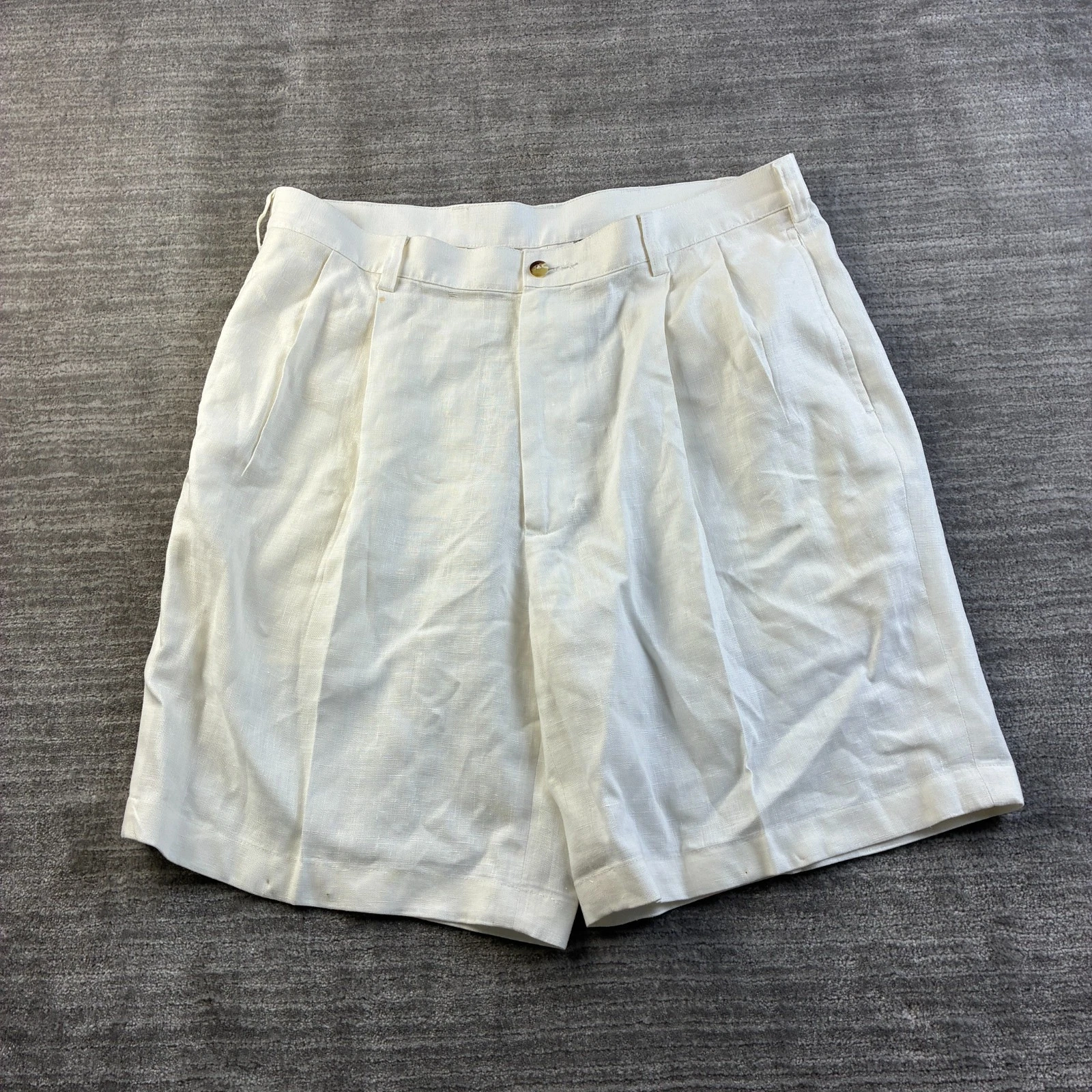 VINTAGE Jos A Bank Shorts Mens 38 White 2 Pleat Double Pleated Linen Beach
