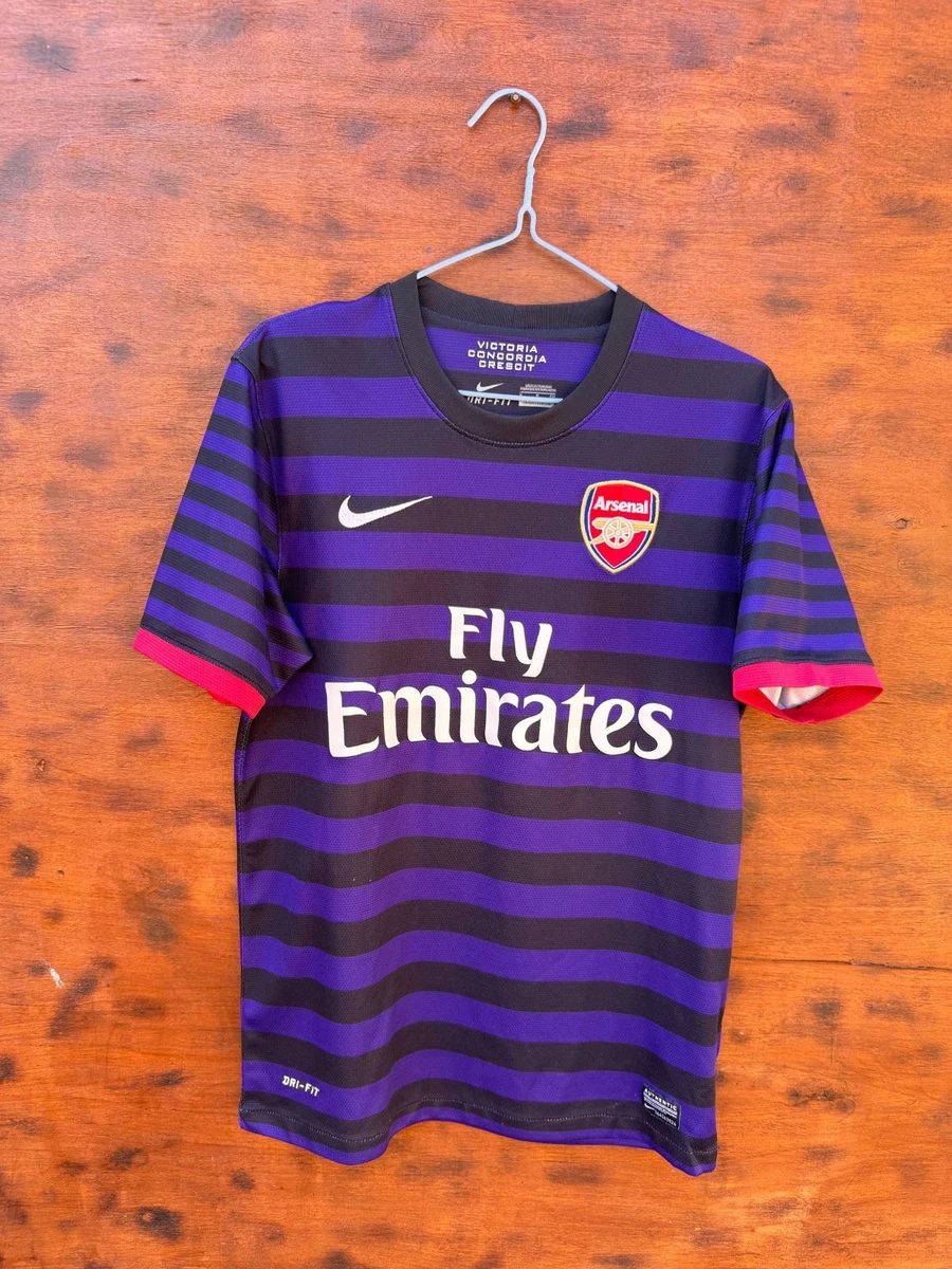 Preços baixos em Nike Arsenal Roxo Clube Internacional de Futebol