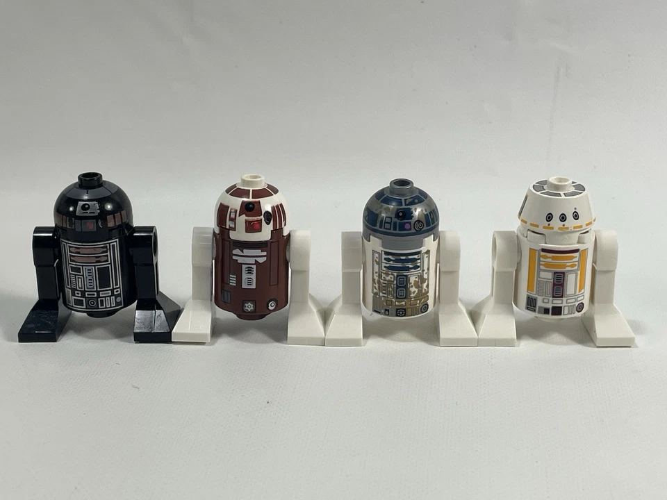 LEGO Astromech Droid Lot of 8: R2-D2 X3, R5-J2, R2-Q2, R2-Q5, R5-F7, R7-D4 - Image 4 of 4