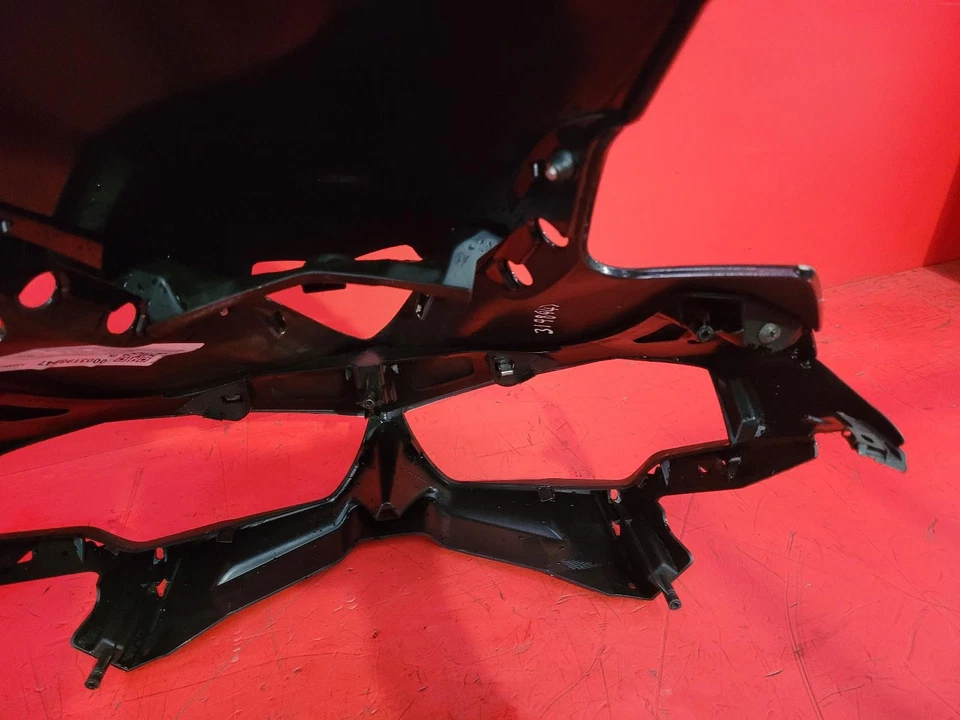 Yamaha YZF R3 2016 cono nasal Foto 4 de 4