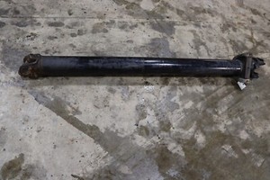 2019-2023 VOLVO VNL 760 REAR DRIVESHAFT CARDAN PROPELLER SHAFT 25803206 OEM