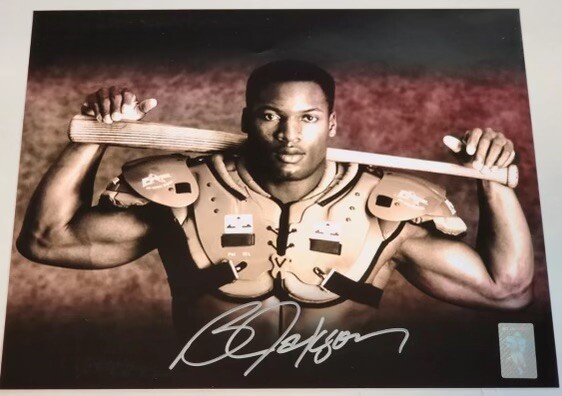 BO JACKSON AUTOGRAPHED SIGNED BO KNOWS FOOTBALL / BASEBALL  8x10 PHOTO
