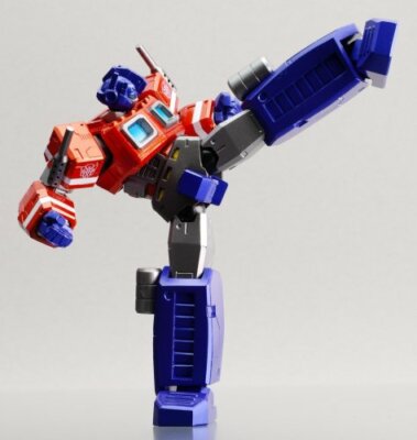Revoltech Yamaguchi No.19 Convoy Figure Japan Transformers