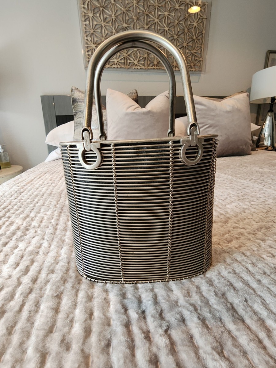 【SALVATORE FERRAGAMO】GANCINI BUCKET BAG s-l400.jpg