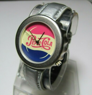 VINTAGE SILVER PEPSI COLA BOTTLE CAP QUARTZ WRIST WATCH  display picture 2