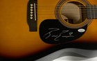 BAILEY ZIMMERMAN SIGNED SUNBURST ACOUSTIC GUITAR COUNTRY SUPERSTAR PROOF JSA COA — photo 2