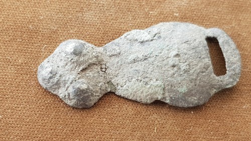 Nice little rare Post Medieval clothing fastener. Please read Description. L278