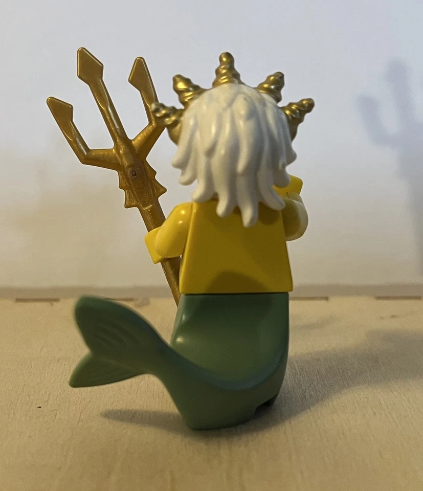 Lego Minifigura Coleccionable COL101: El Rey del Océano en excelente estado. Foto 2 de 2