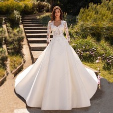 Elegant Lace Long Sleeve Evening Dresses Illusion 3D Floral Satin Party Gowns