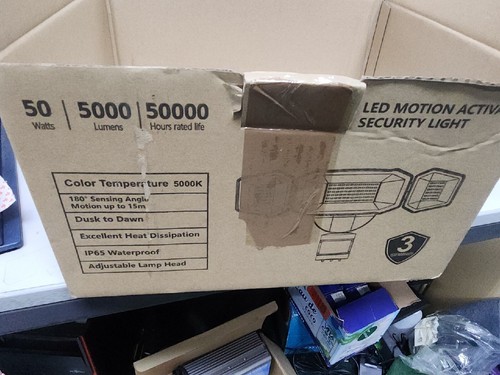 Cinoton aktualisiert 50 W LED Outdoor Sicherheit Flutlicht, 5000LM, 5000K Tageslicht, - Bild 6 von 8