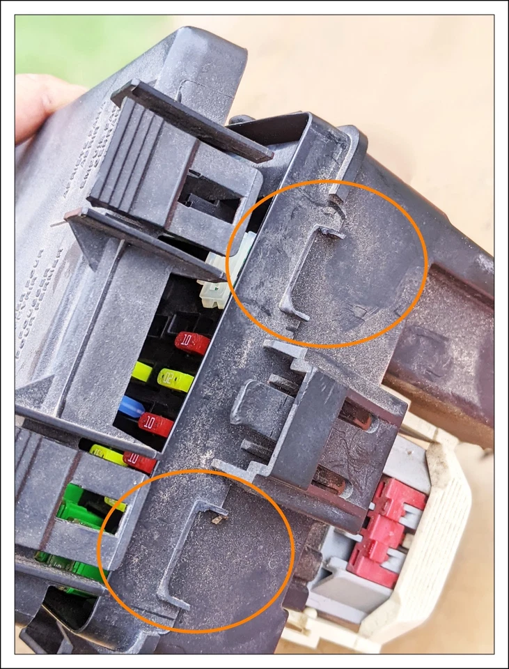 ✅ Módulo de control de carrocería caja de fusibles Chrysler 200 Dodge Avenger 2011 2014 P04692346AE Foto 2 de 4