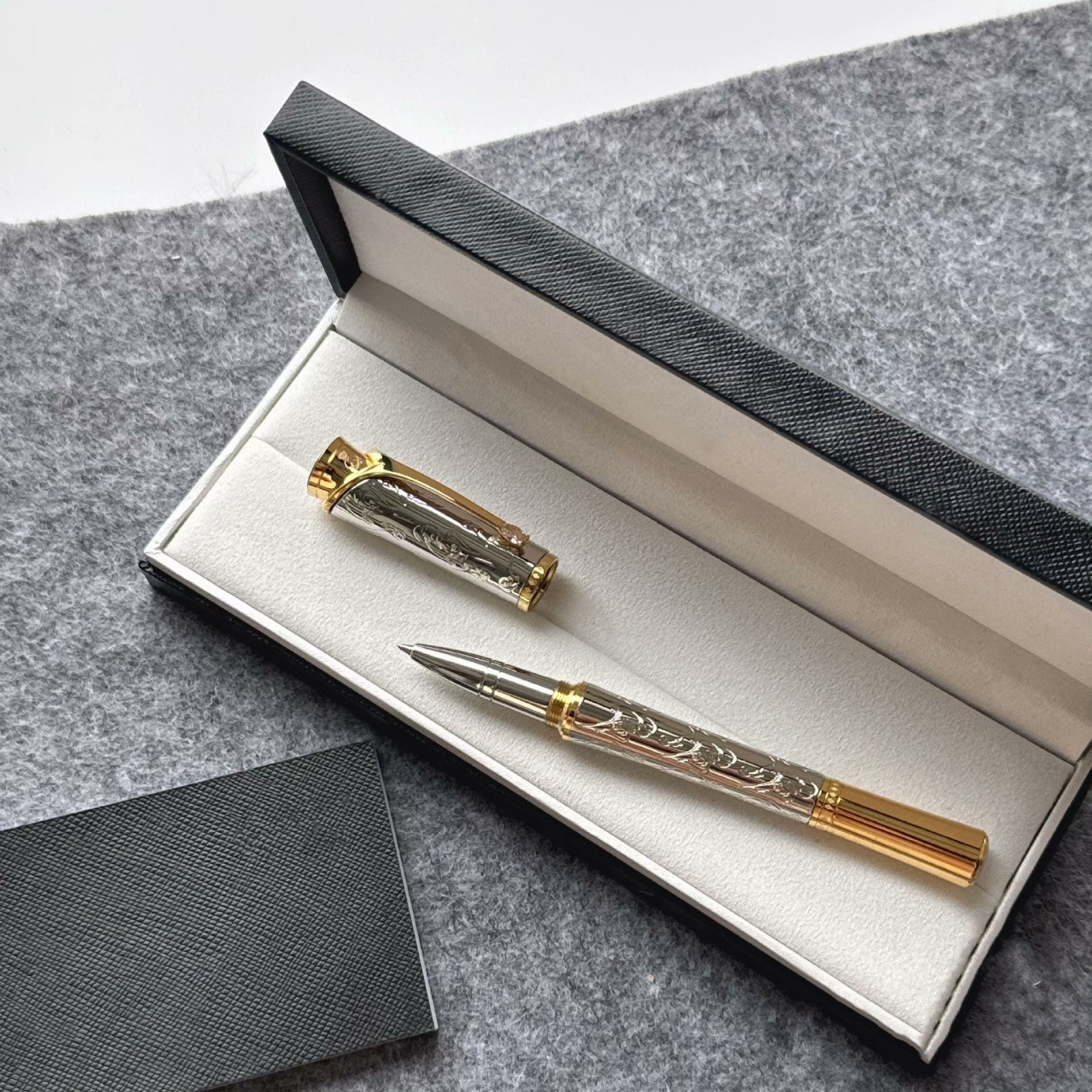 Perfect Monaco Series Silver Pattern-Gold Clip Rollerball Pen No Box
