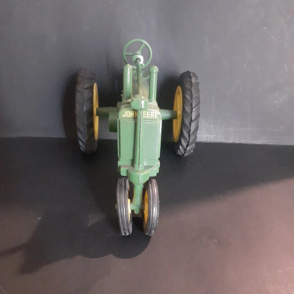 John Deere Ertl 1/16 1934 un tractor sin estilo con frente estrecho Foto 4 de 4
