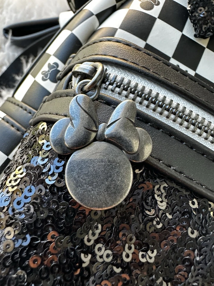 Mini mochila Loungefly Disney Minnie Mouse a cuadros exclusiva nueva con etiquetas Foto 3 de 4