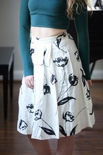 Vintage 70s 80s XS Midi Graphic Floral Skirt