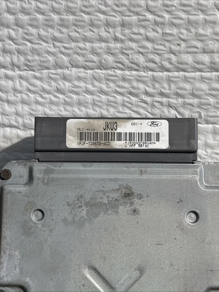 Módulo de control del motor Ford Mustang ECM 1999 2000 XR3F12A650JB V6 Foto 2 de 4