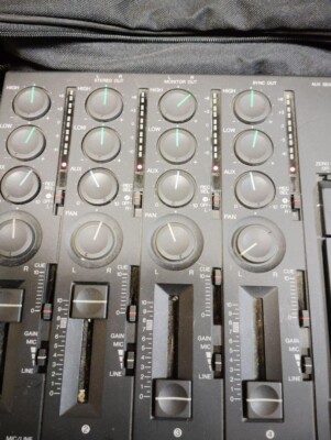 Yamaha MT50 Multitrack Cassette Recorder with AC adapter Bag