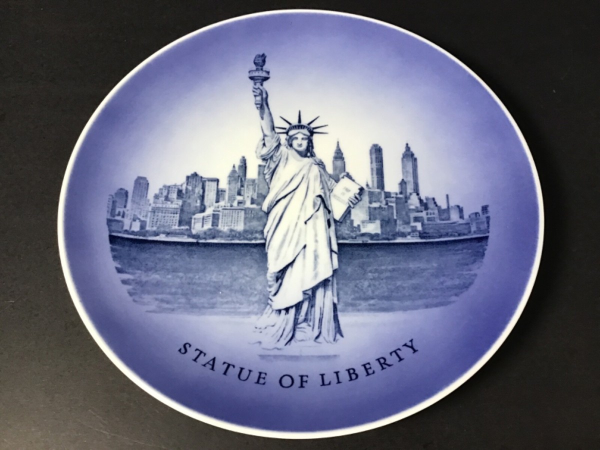 ロイヤルコペンハーゲン　自由の女神 STATUE OF LIBERTY Royal Copenhagen STATUE OF LIBERTY w/ New York Skyline Blue